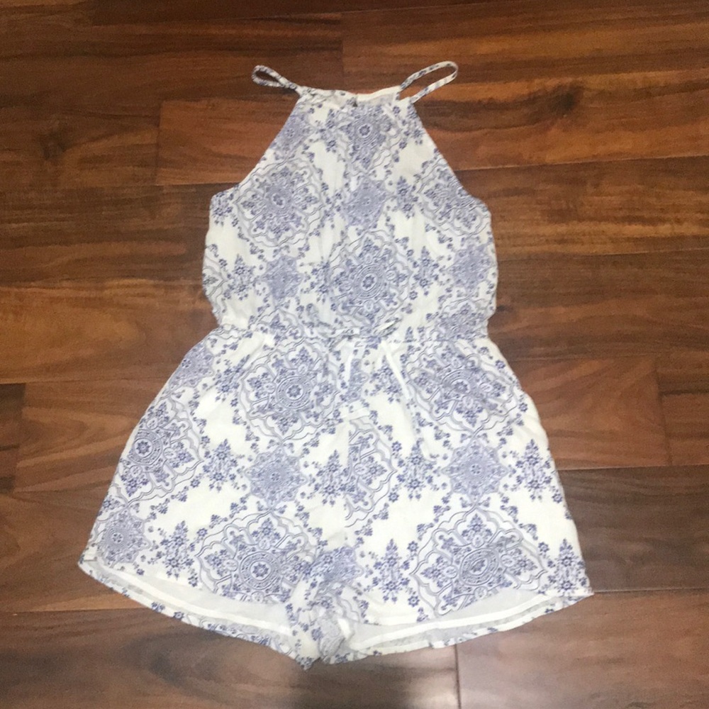 Porcelain print Forever 21 romper